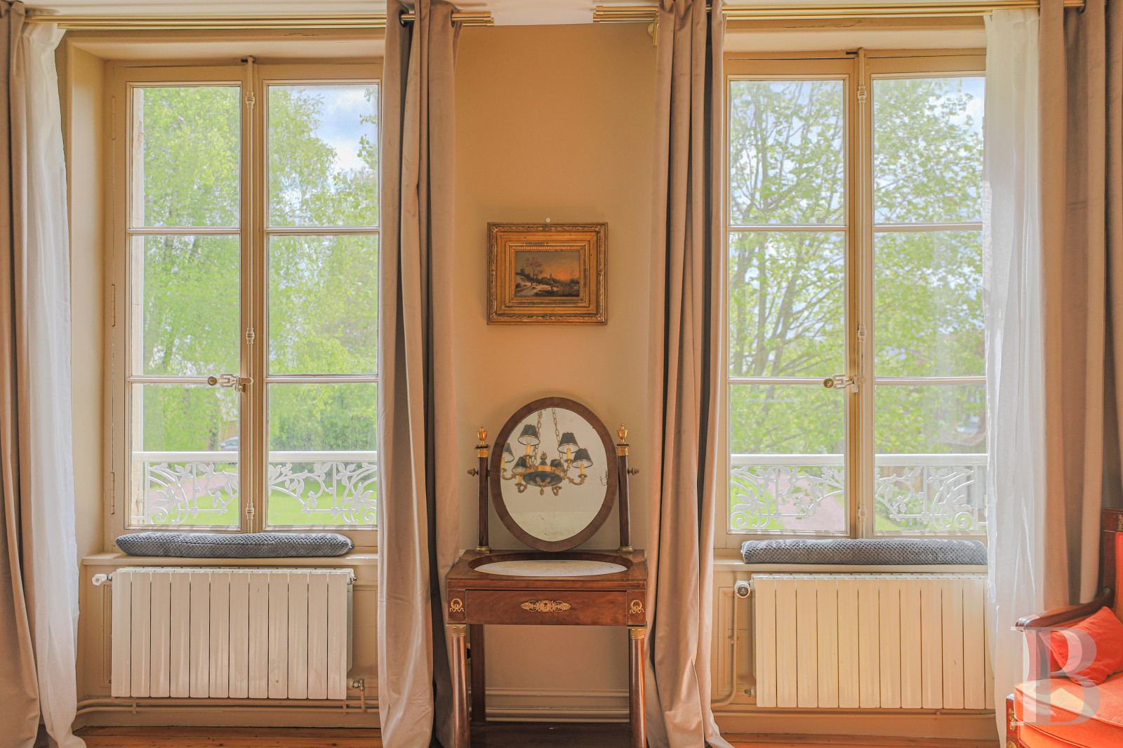A 19th-century house bordered by a moat, in the Pays d'Auge region, in Normandy  - photo  n°31